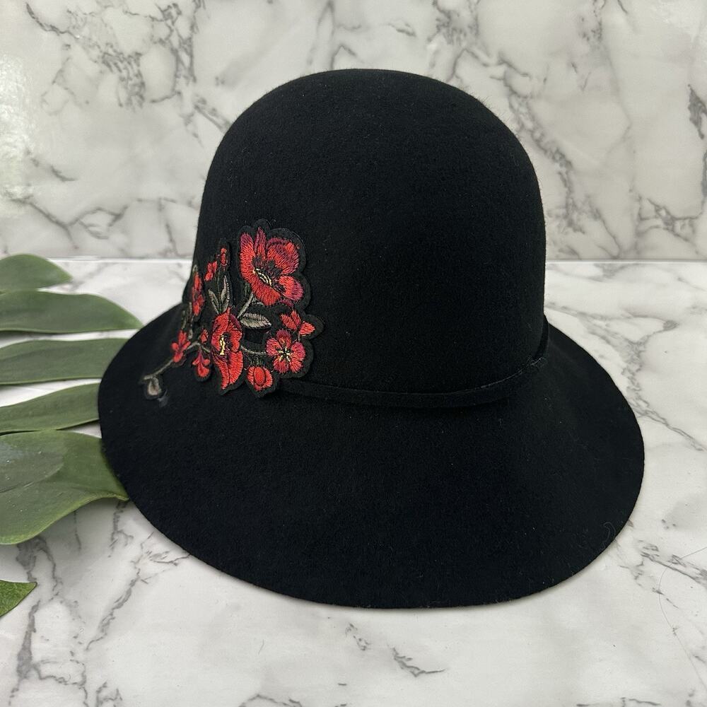 Adora Womens Vintage Y2k Cloche Bucket Hat One Size Black Red Floral Wool